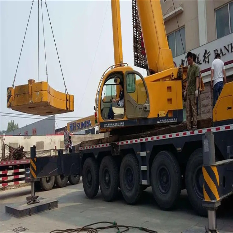 济南长清当地吊车出租|机器吊装|75吨|工厂搬迁服务